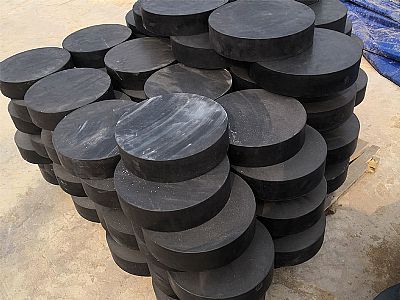 西乡塘板式橡胶支座由若干层橡胶片与薄钢板经加压硫化